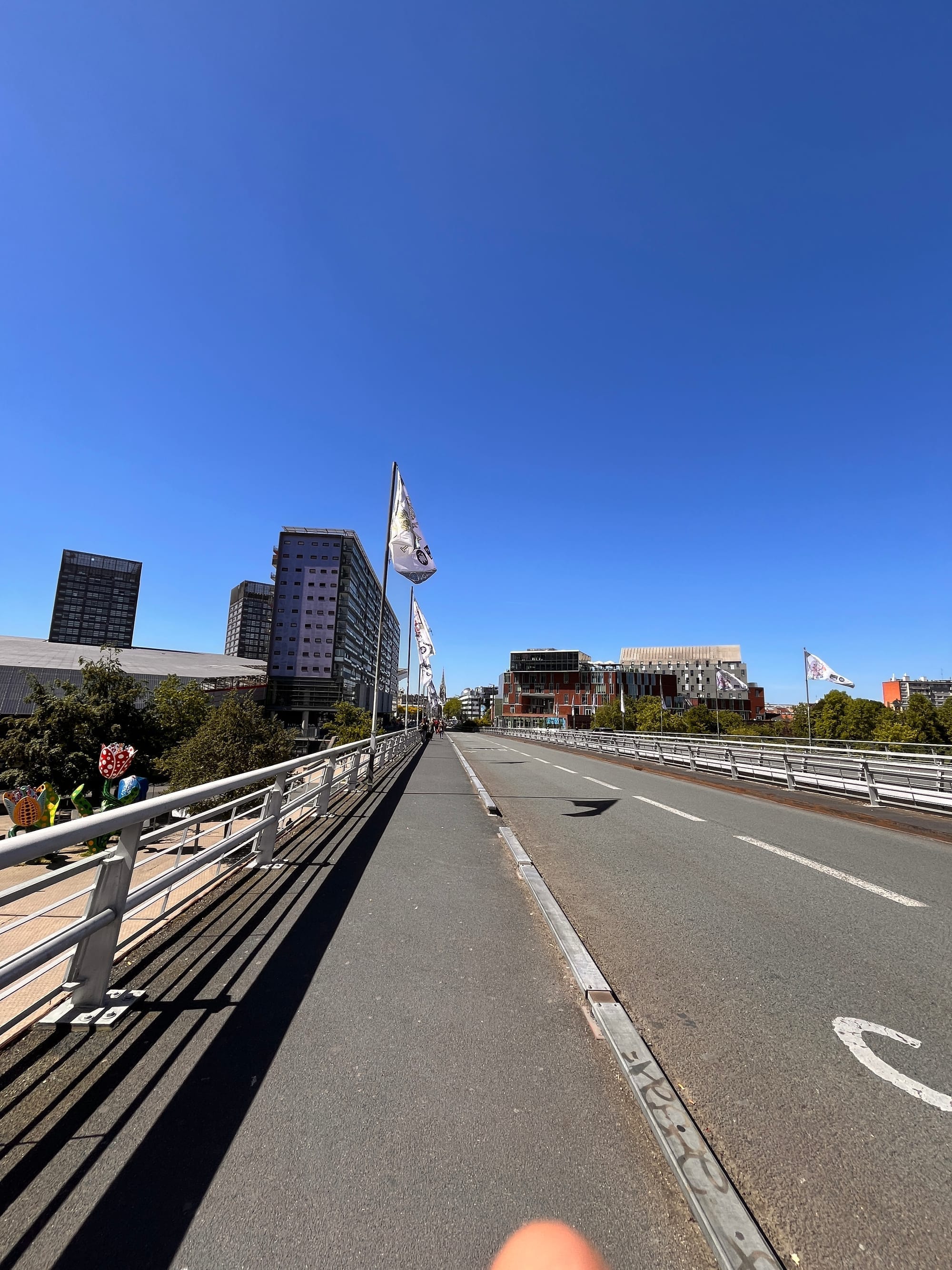 Back towards the airport